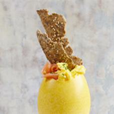 Scrambled rhea egg with smoked salmon & homemade rye cracker bread - Clarence Court Recipes