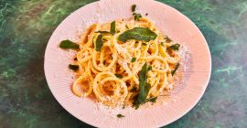 Eggy cacio e pepe