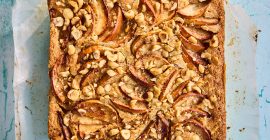 Apple and hazelnut cake
