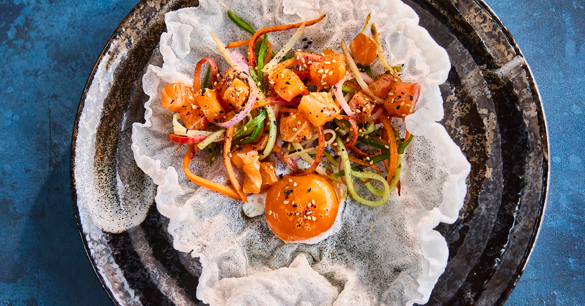 Crispy rice paper with egg and salmon tartare
